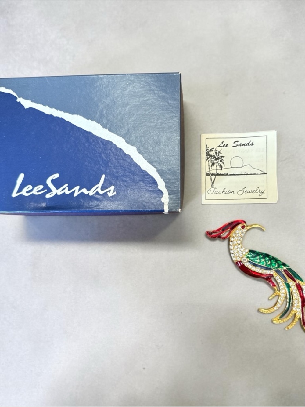 Vintage Lee Sands Enamel Rhinestone Peacock Bird of Paradise Brooch Pin - Picture 4 of 6